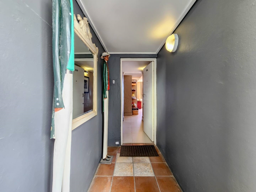 1 Bedroom Property for Sale in Green Point Western Cape